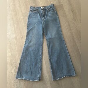 Levi’s Ribcage Bell Blue Women's Jeans 32”